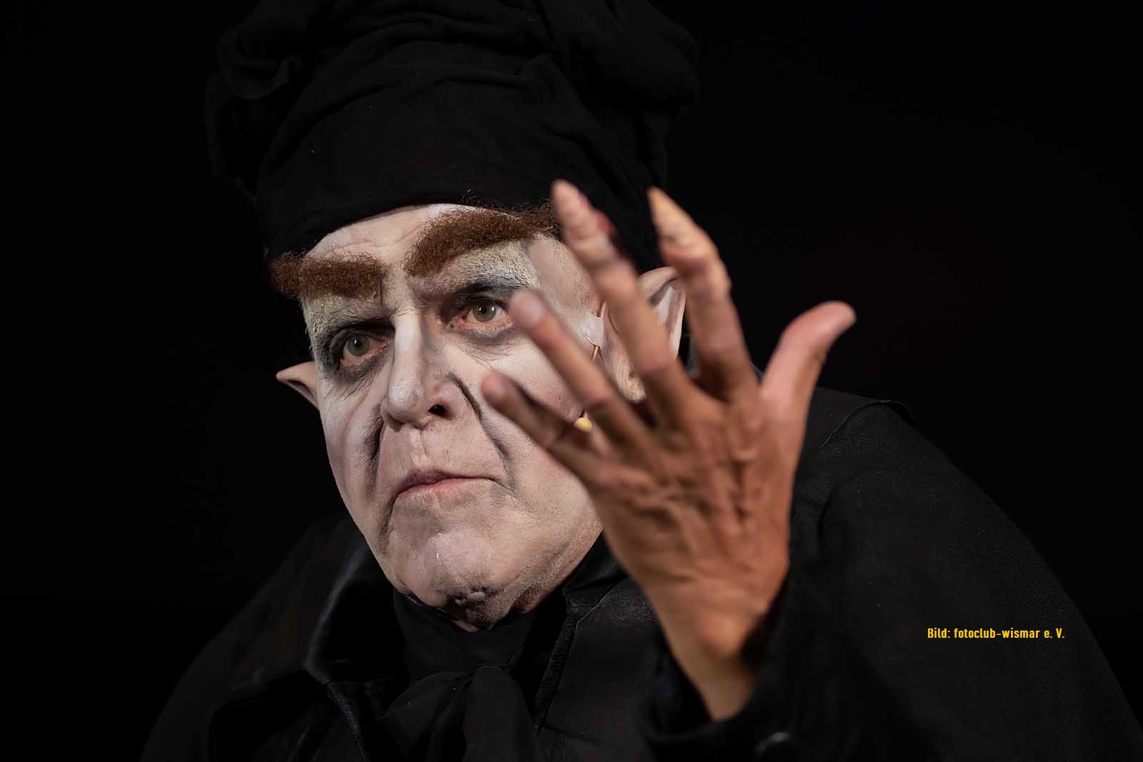 Nosferatu 2.0 - die neue Inszenierung auf der Wismarer St.-Georgen-Bühne BARRIEREFREIE VORSTELLUNG AM 31.07.2022, um 16:00 UHR